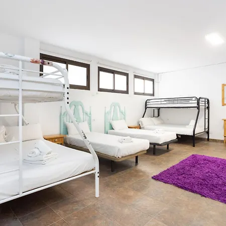 Tinizara Piscina Y Relax * Las Galletas