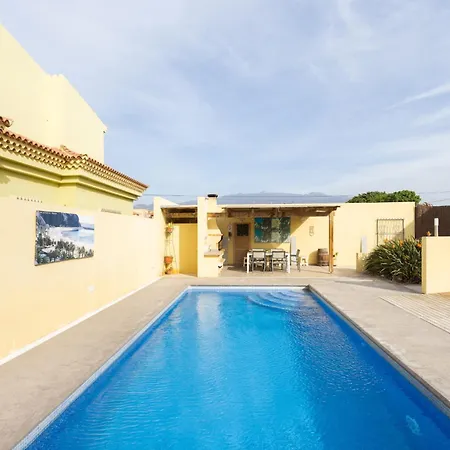 Tinizara Piscina Y Relax