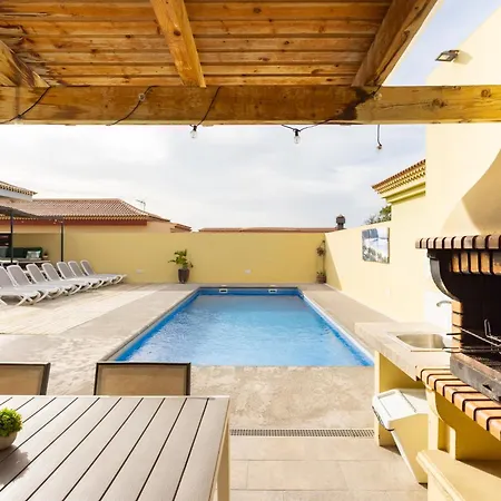 Tinizara Piscina Y Relax Villa